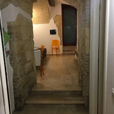 Marina Downtown Studio דירה קליארי